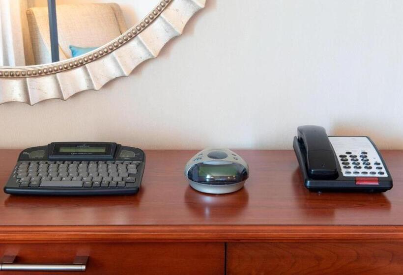 חדר סטנדרט עם מיטת קינג, Fairfax Marriott At Fair Oaks