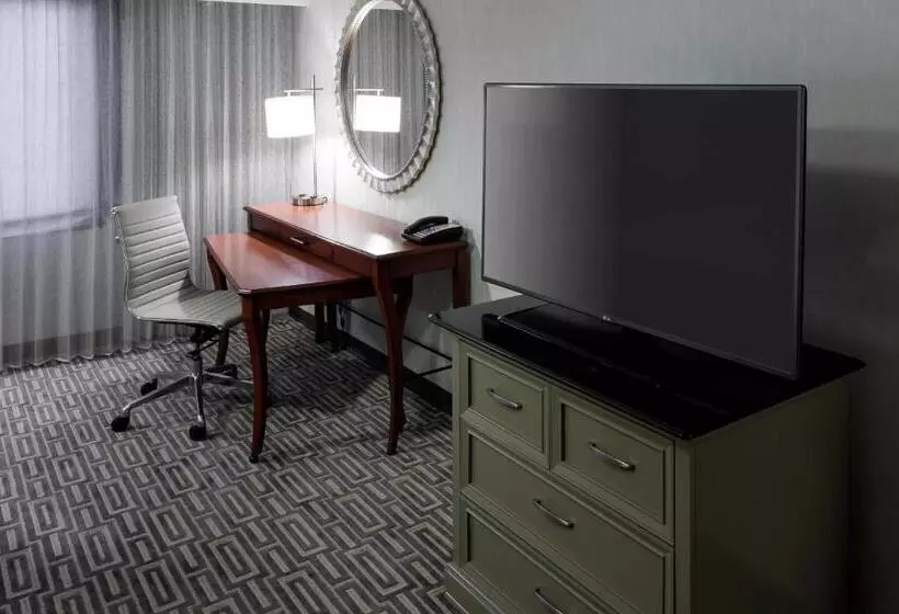 キングサイズベッドのスタンダードルーム, Fairfax Marriott At Fair Oaks