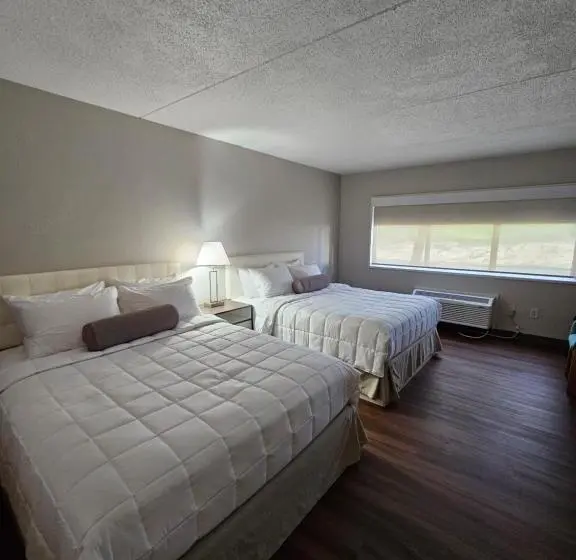 اتاق استاندارد چهار تخته, Germaine Inn South Portland