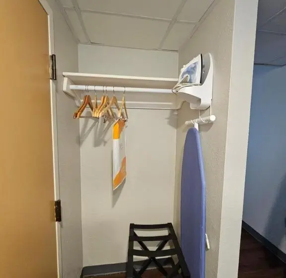 اتاق استاندارد, Germaine Inn South Portland