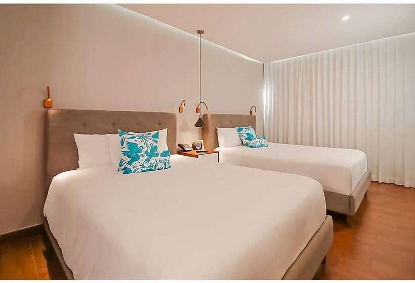 스탠다드 룸 더블 침대 2개, Hilton Fairfax