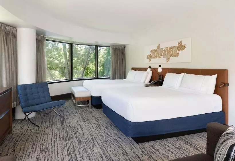 ２ダブルベッドのスタンダードルーム, Hilton Fairfax