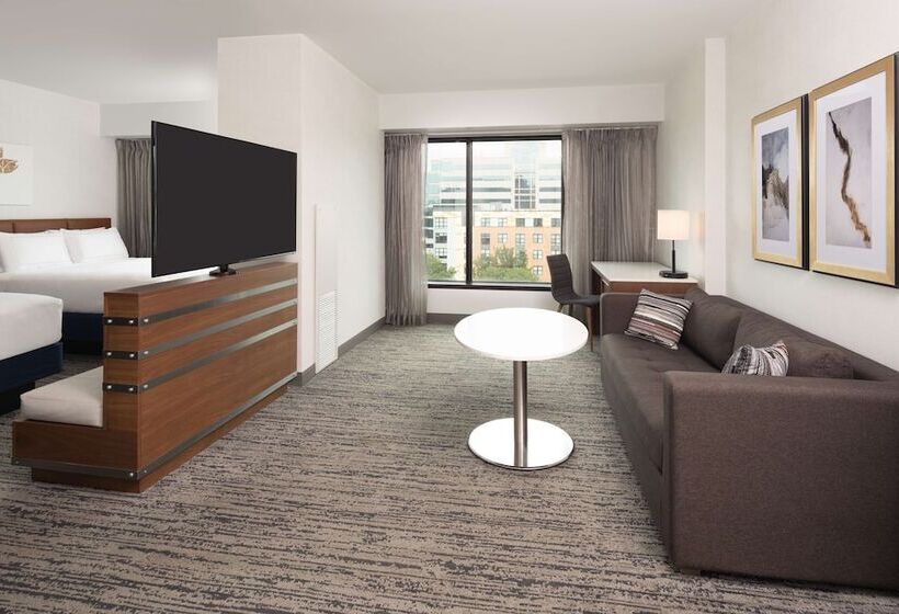 스탠다드 룸 더블 침대 2개, Hilton Fairfax