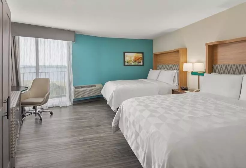２ダブルベッドのスタンダードルーム, Holiday Inn Charleston Riverview, An Ihg