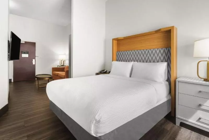 اتاق استاندارد برای معلولان, Holiday Inn Roanoke   Tanglewood Route 419 & I 581, An Ihg