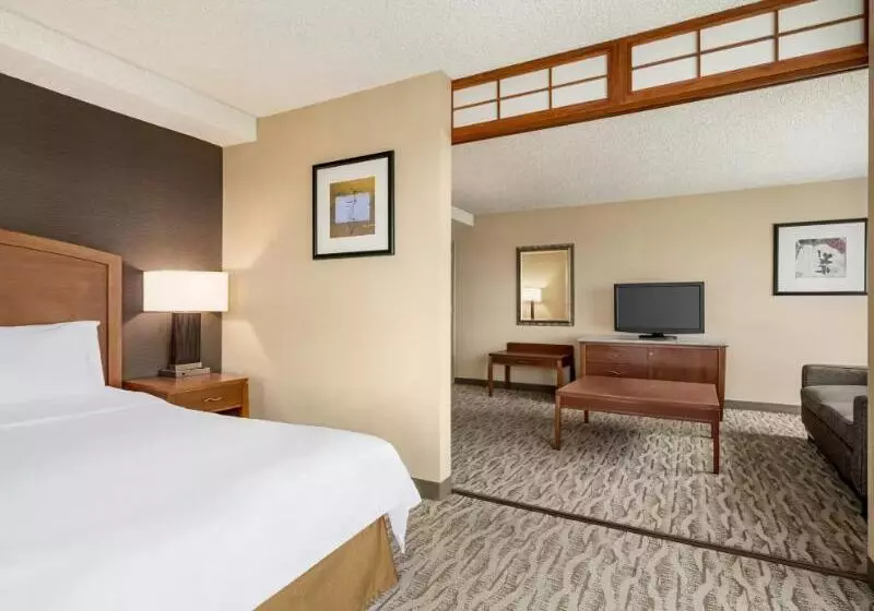 キングサイズベッドのスイートルーム, Holiday Inn Los Angeles Gateway Torrance, An Ihg