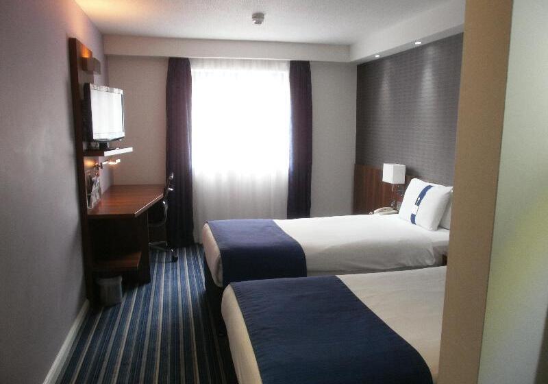 비즈니스룸, Howard Johnson By Wyndham Amherst Hadley