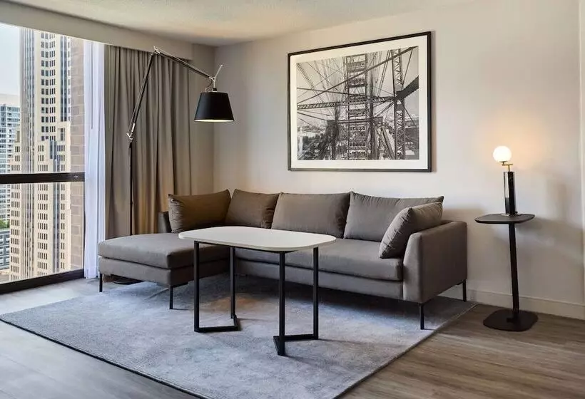 ジュニアスイート, Hyatt Regency Chicago