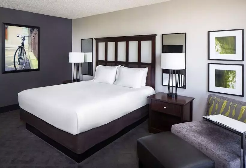 ダブルベッドスタンダードルーム, Hyatt Regency Savannah