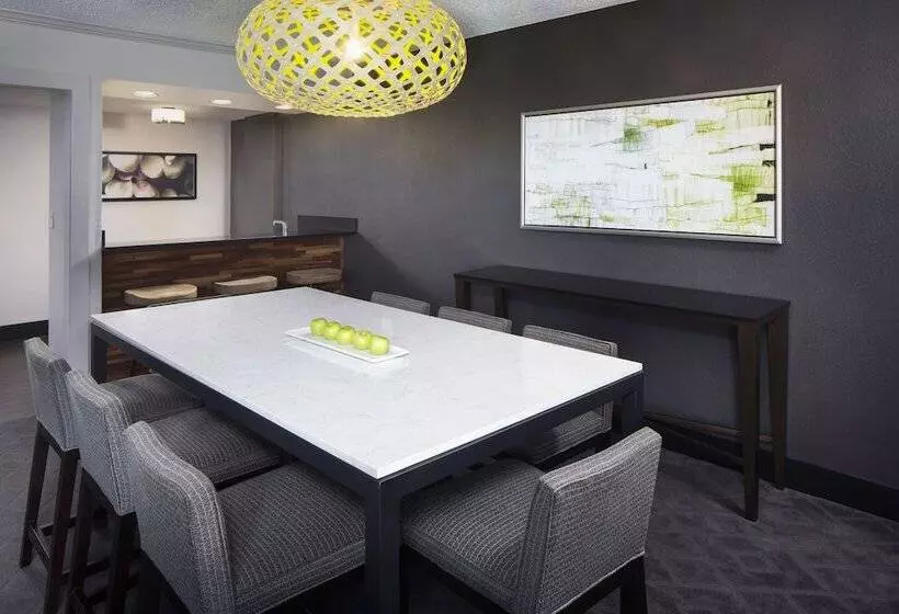 スイート, Hyatt Regency Savannah