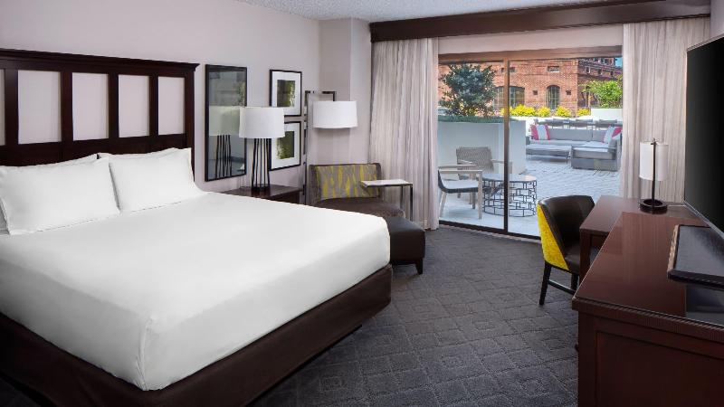 带大床的标准间, Hyatt Regency Savannah