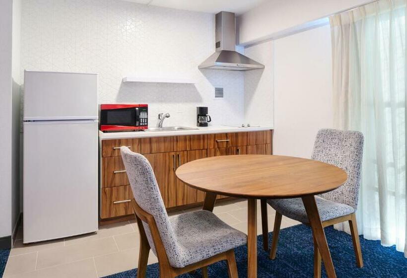 סטודיו דלוקס, Ilima