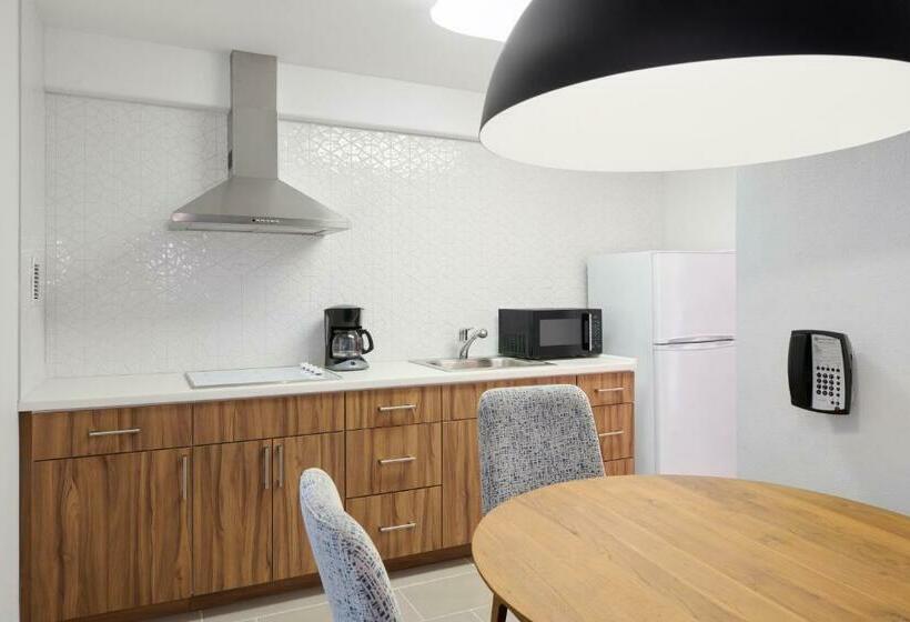 סוויטת 2 חדרי שינה, Ilima