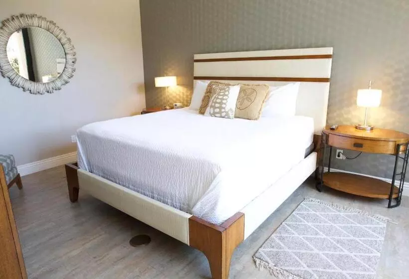 سوییت, Inn By The Sea, La Jolla