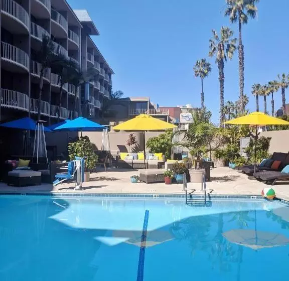 اتاق استاندارد با چشم‌انداز استخر, Inn By The Sea, La Jolla