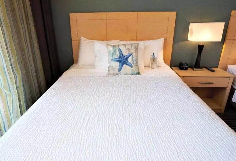 اتاق استاندارد با چشم‌انداز استخر, Inn By The Sea, La Jolla