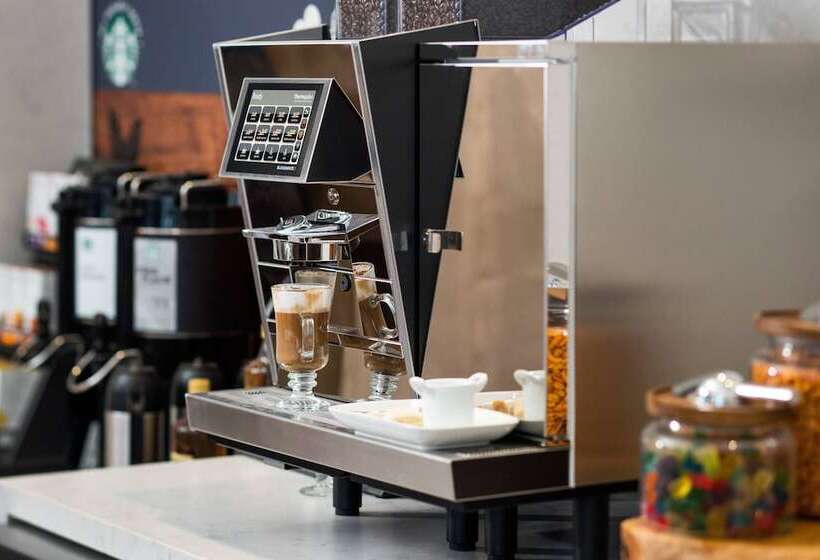 غرفة كلوب, Irvine Marriott