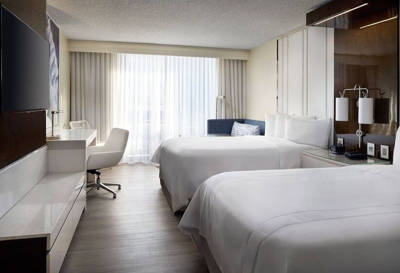 غرفه قياسيه سريرين مزدوجين, Irvine Marriott