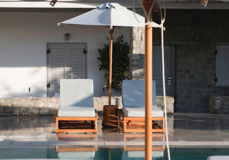 غرفة كلوب, Irvine Marriott