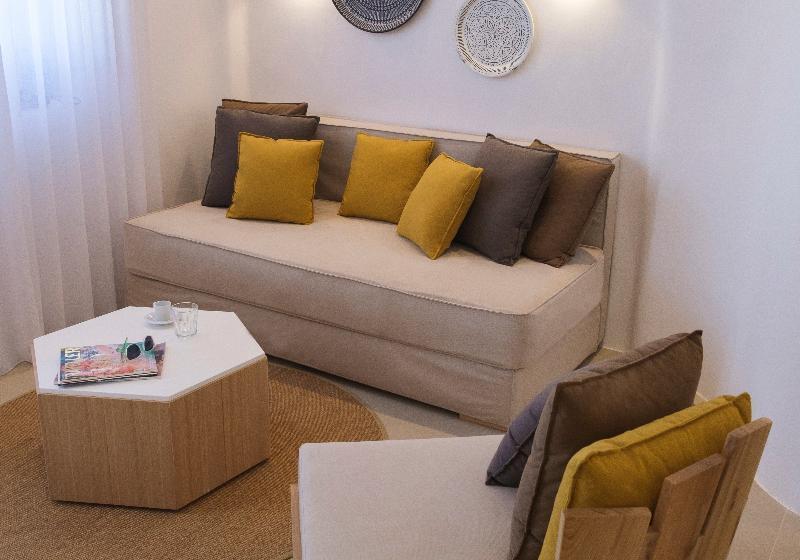 غرفة كلوب, Irvine Marriott