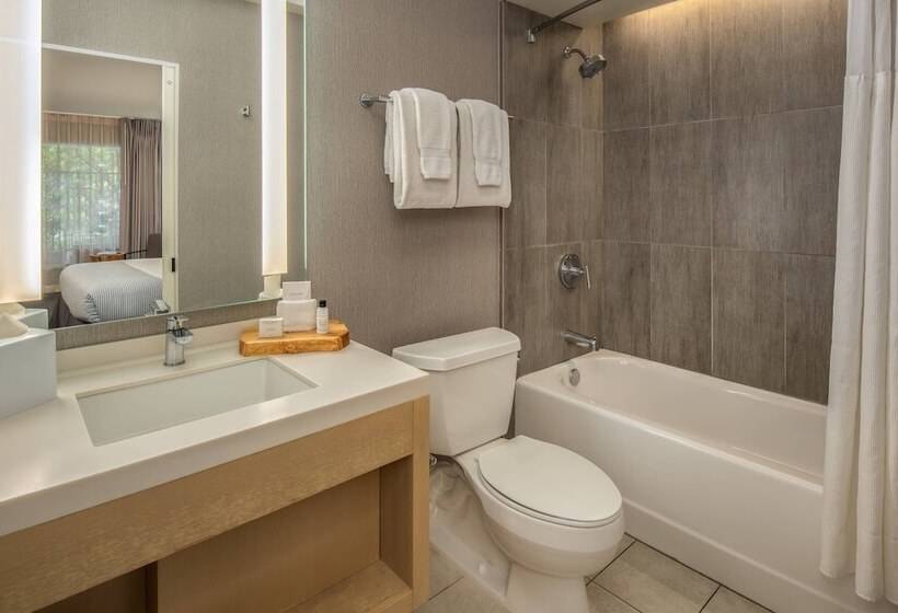 חדר סטנדרט עם מיטת קווין, Paradox, Autograph Collection