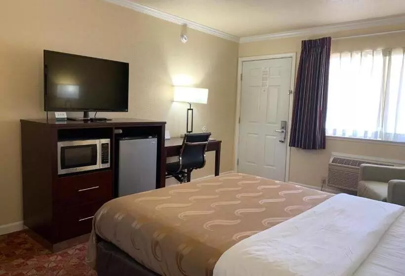 اتاق استاندارد, Quality Inn Ukiah