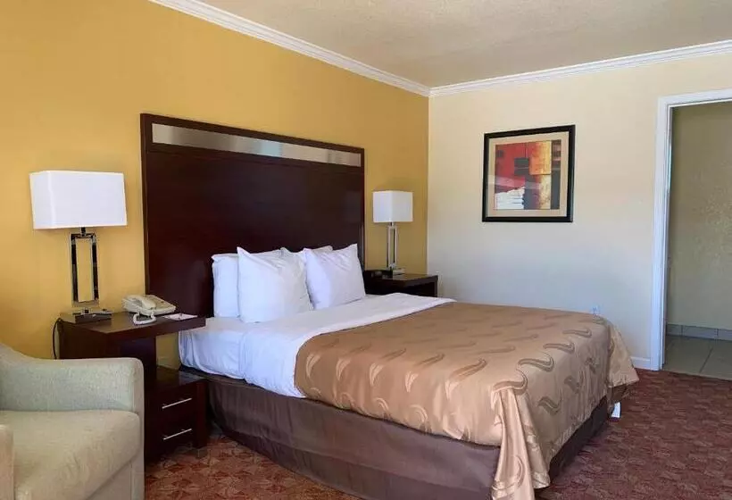 اتاق سوپریور برای معلولان, Quality Inn Ukiah