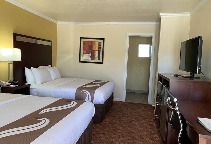 Номер Стандарт 2 Двуспальные Кровати, Quality Inn Ukiah