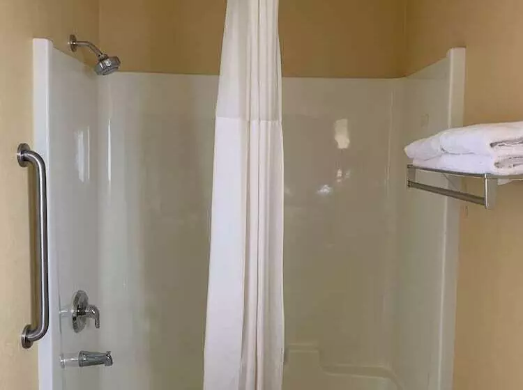 سوییت, Quality Inn Ukiah
