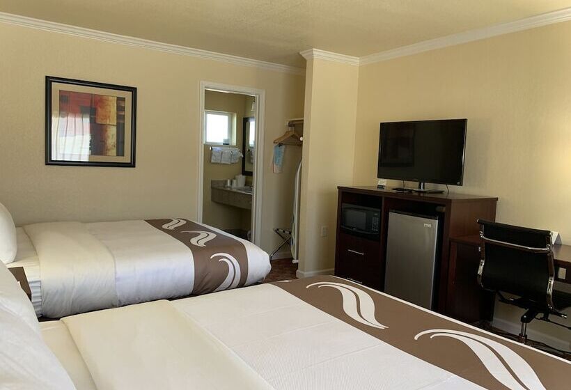 Люкс, Quality Inn Ukiah