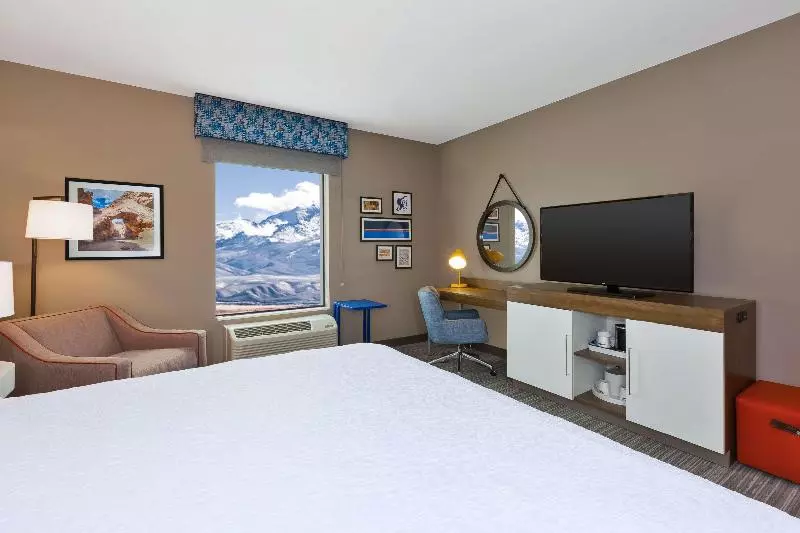 اتاق دلوکس مخصوص معلولین, Ramada By Wyndham Midtown Grand Island