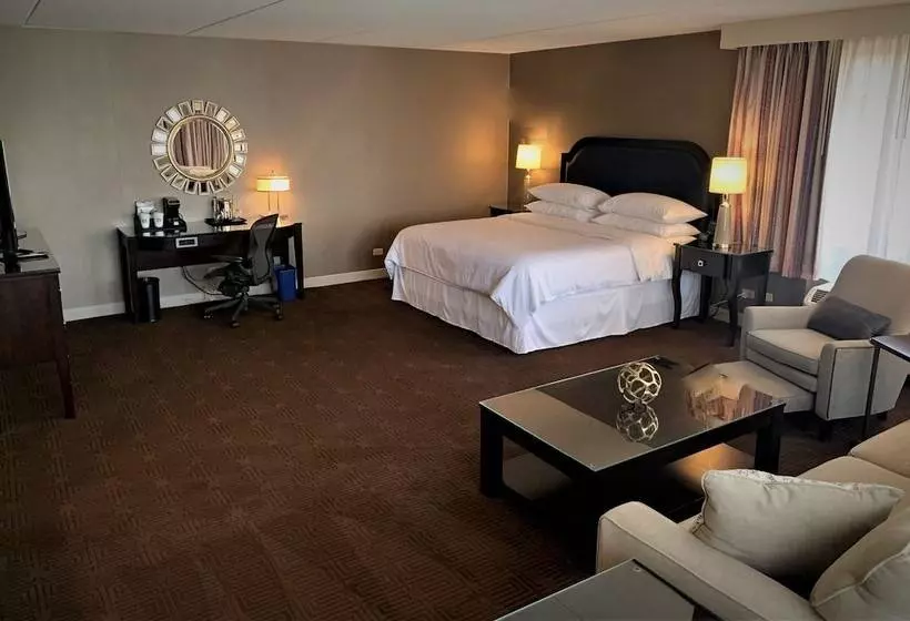 ジュニアスイート, Sheraton Lisle Naperville