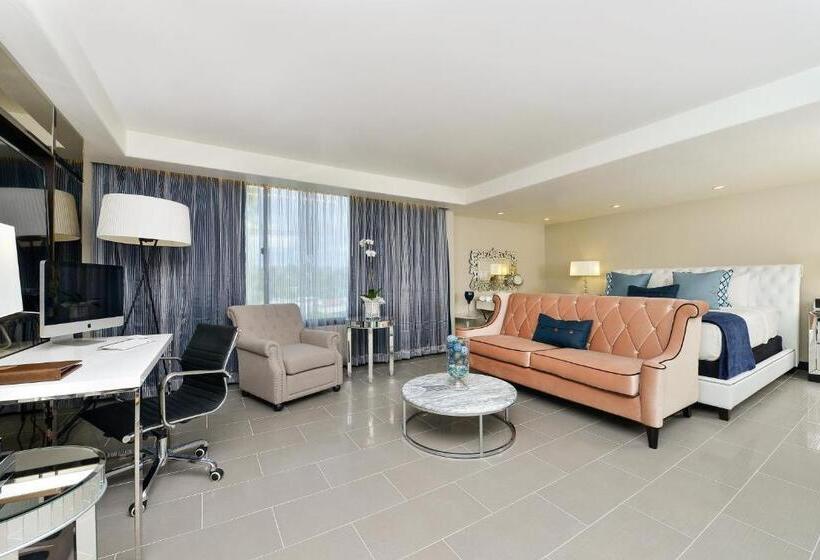 جناح سرير كينج, Voco Laguna Hills