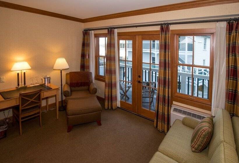 جناح كومفورت, Roche Harbor Resort