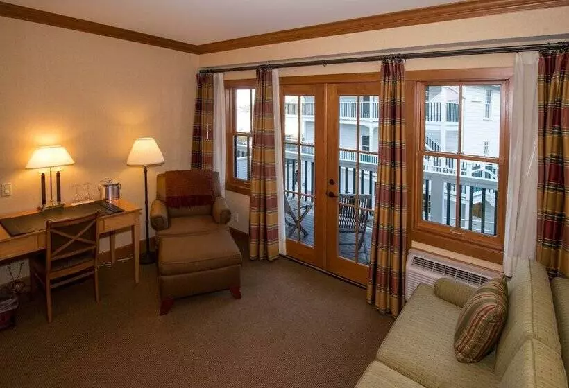 سوئیت راحتی, Roche Harbor Resort