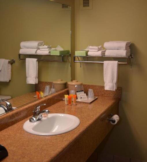 四人标准间, Tawas Bay Beach Resort & Conference Center