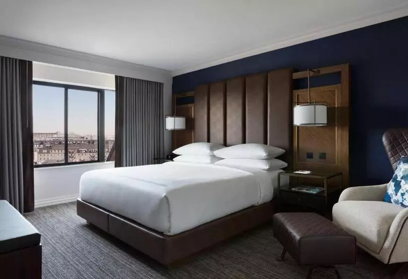 اتاق استاندارد با تخت بزرگ, Boston Marriott Long Wharf