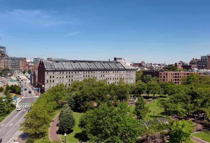 带城市景观的标准间, Boston Marriott Long Wharf