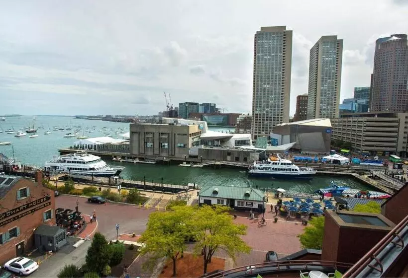 اتاق استاندارد با چشمانداز, Boston Marriott Long Wharf
