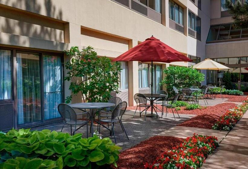 Стандартный Номер Кровать Кинг, Detroit Marriott Livonia