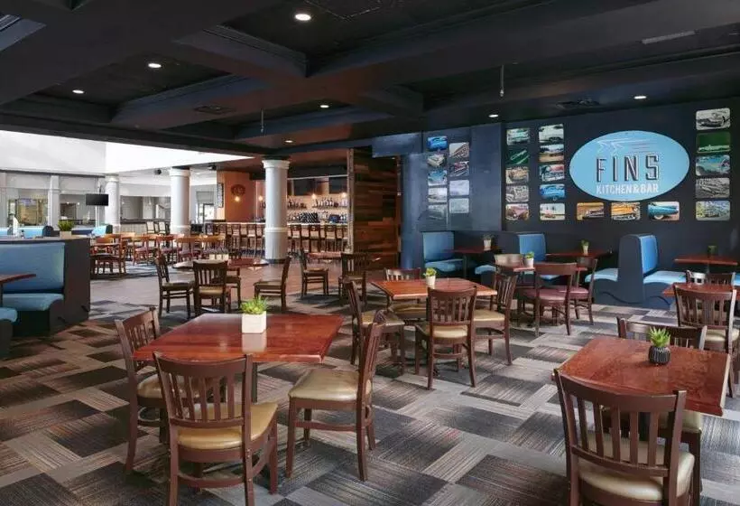 キングサイズベッドのエクゼクティブルーム, Detroit Marriott Livonia