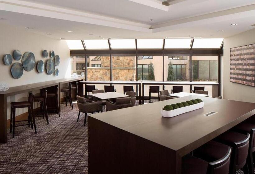 스탠다드 룸 킹사이즈 침대, Hanover Marriott