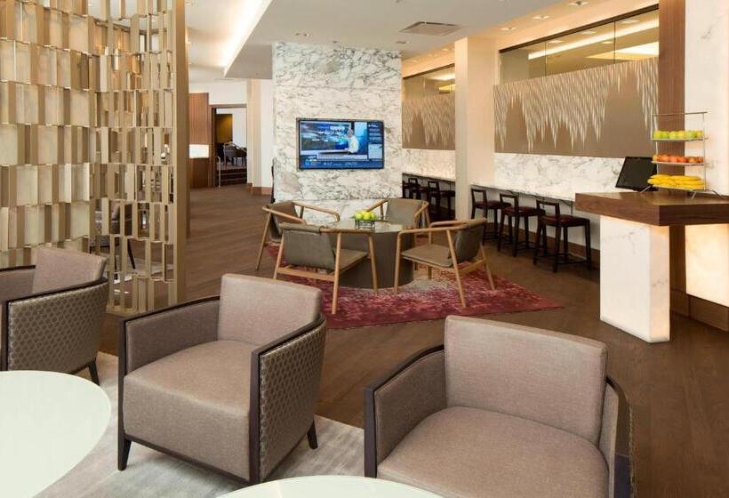 غرفة ديلوكس سرير كينج, Hanover Marriott