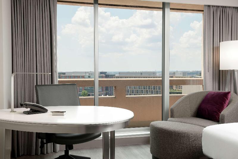 Номер Deluxe Кровать Кинг Вид на Город, Hilton Washington Dc National Mall The Wharf