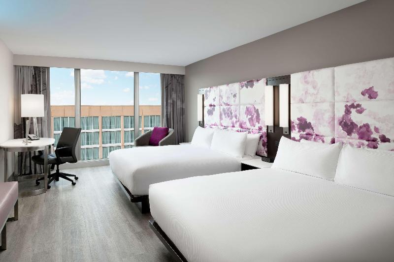 도시전망 디럭스룸 킹침대, Hilton Washington Dc National Mall The Wharf