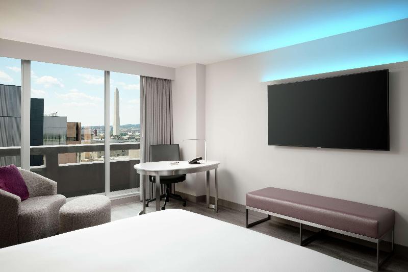 Номер Deluxe, Hilton Washington Dc National Mall The Wharf