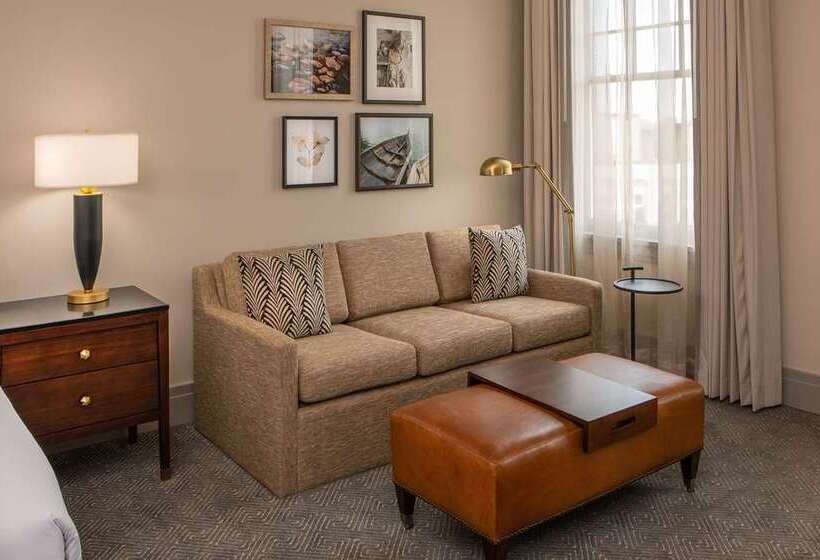 Номер Deluxe, Hilton Washington Dc National Mall The Wharf