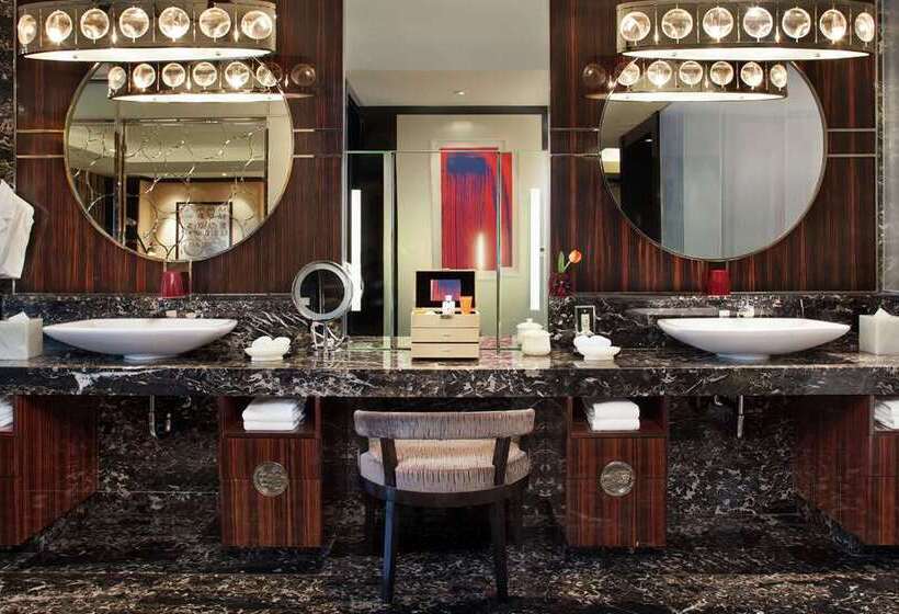 Люкс 2 Спальни, Hilton Washington Dc National Mall The Wharf