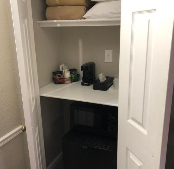 디럭스 룸, Kings Inn  Medical Downtown Midtown Memphis