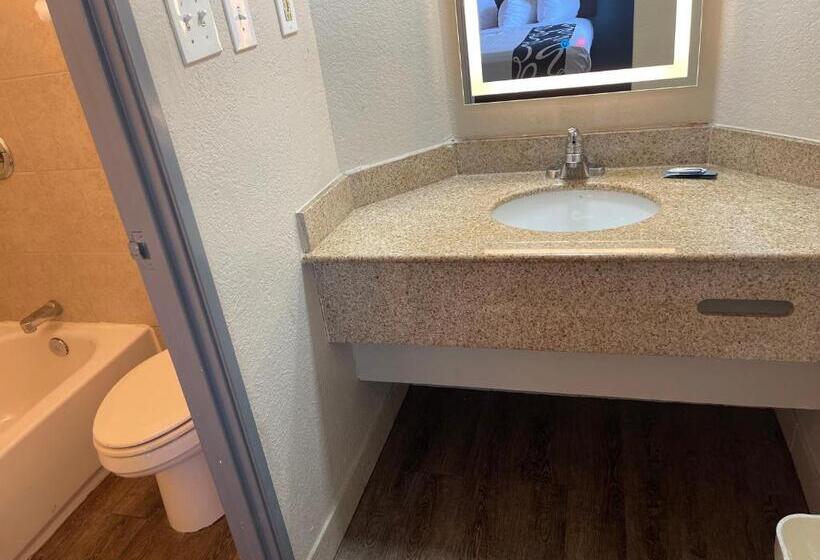 디럭스 룸, Kings Inn  Medical Downtown Midtown Memphis